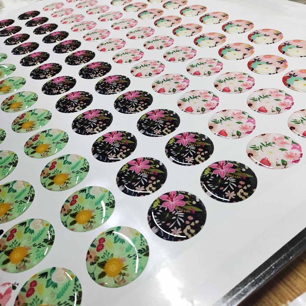 doming sticker