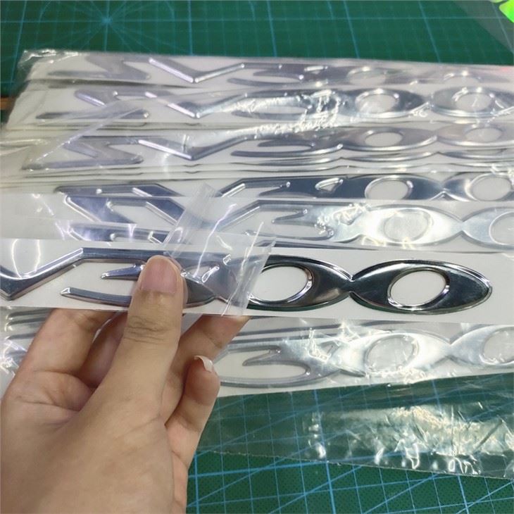 3D 크롬 스티커