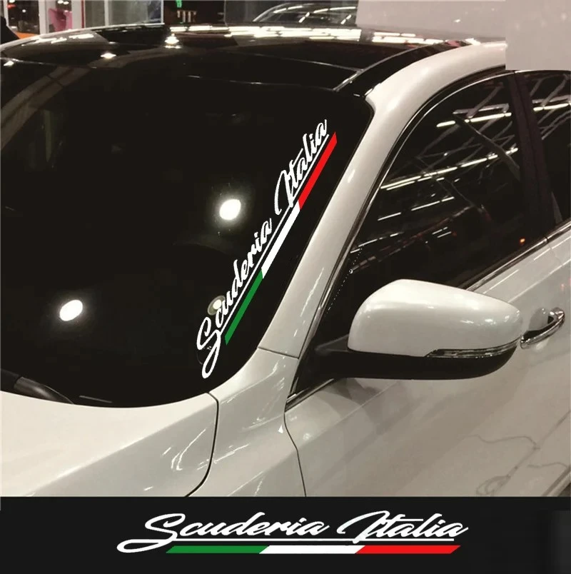 Fiat 500 Abarth Alfa Romeo의 앞 유리 스티커